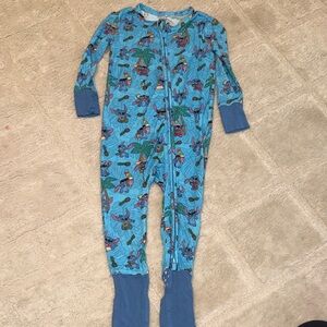 Posh Peanut stitch zippy